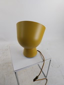 1 lampada da tavolo Ikea Ps di Ola Wihlborg, colore giallo ocra degli anni '90 