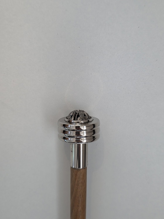 Luxury Wooden Walking Stick with Silver-Tone Carved Handle - Brand New – Decorative Objects, Metal (photo 4 of 10)