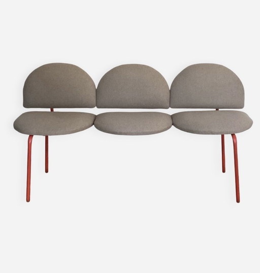 Sitzbank aus recycelter Wolle