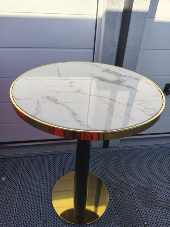 Mesa de bar de mármol Richmond – Mesas de comedor, Aluminio (photo 5 of 8)