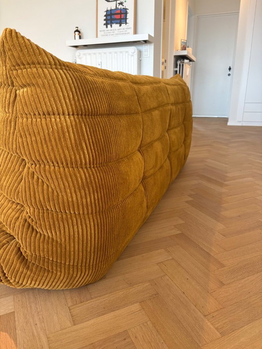 Ligne Roset Togo - Set (3-Sitzer-Sofa mit Hocker)