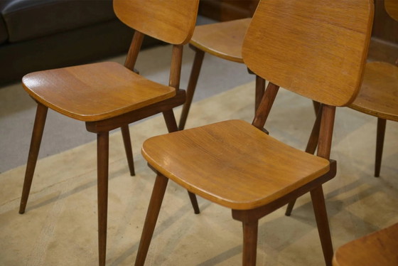 Set di 8 sedie in rovere degli anni '60. – Sedie da pranzo, Legno, Vintage (photo 2 of 11)