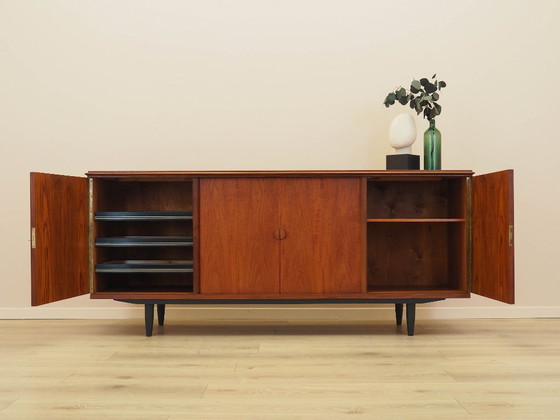 Image 1 of Aparador de teca, diseño danés, década de 1970, fabricado en Dinamarca.
