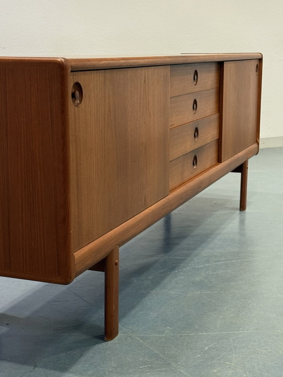 Image 1 of H.W. KLEIN VOOR BRAMIN TEAK HOUT ZIJBORD 225cm DENEMARKEN 1960