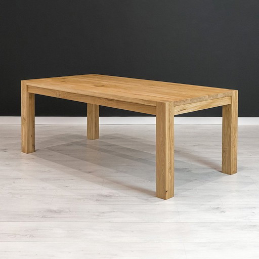 Design table