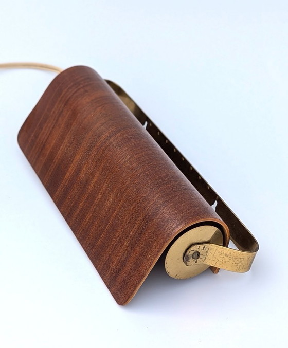 Image 1 of Lampada da lettura svedese da parete in teak e ottone anni '50
