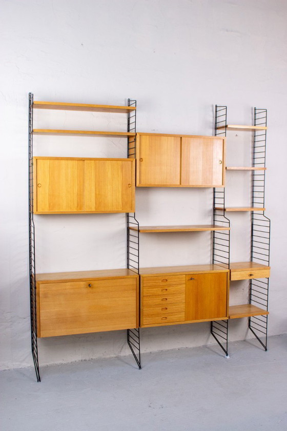 Image 1 of Mensola originale String Shelf Nisse Vintage Ash, credenza/altare