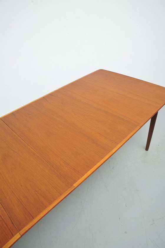 Image 1 of Table de salle à manger en teck (années 1960)