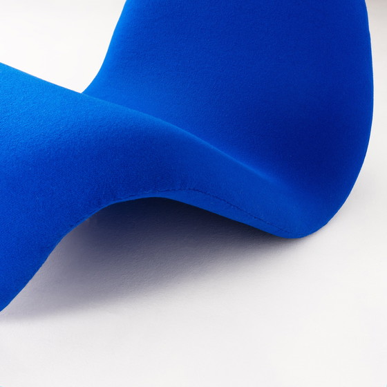 Image 1 of Pierre Paulin, 2 Chauffeuses 557 dite Tongue, Artifort Ed., 1967