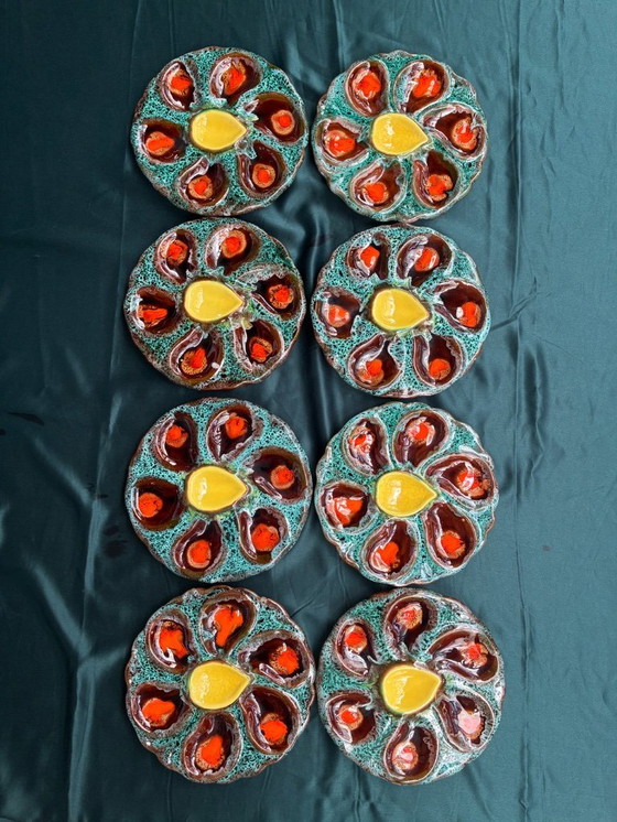 Image 1 of Vallauris barbotine 1x oesterschaal en 8x oesterborden