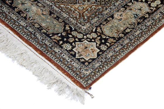 Image 1 of Tappeto persiano Ghom/Qom 100% seta, design classico antico, annodato a mano, 210 x 140 cm