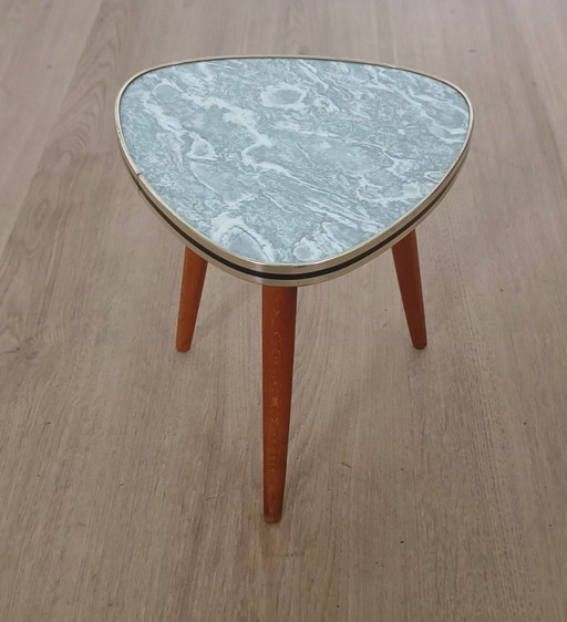 Table d'appoint des années cinquante