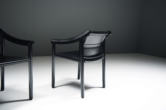 Image 1 of Superbe ensemble de 6 fauteuils '905' en cuir noir par Vico Magistretti pour Cassina