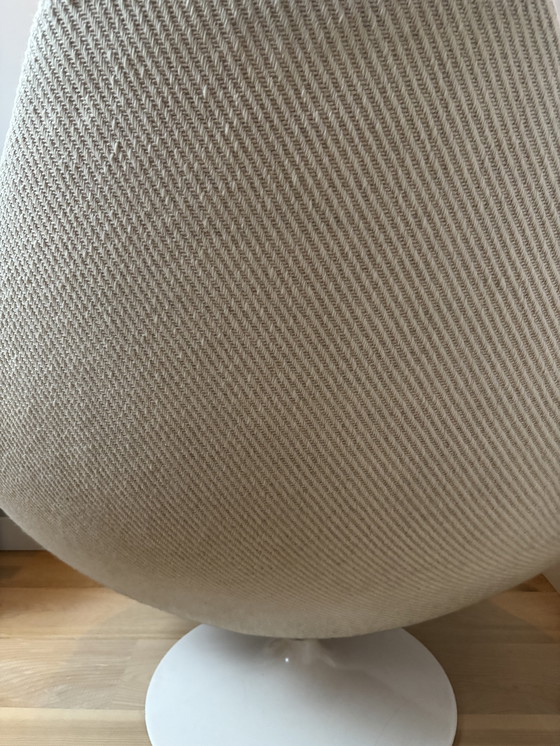 Image 1 of Artifort f510 armchair