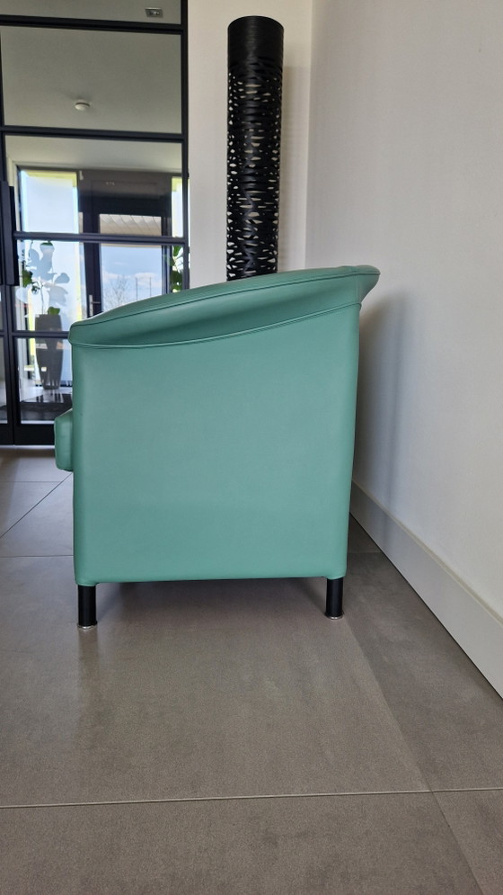 2 Wittmann armchairs model Aura designed by Paola Piva, green – Leather, Metal (photo 5 of 6)