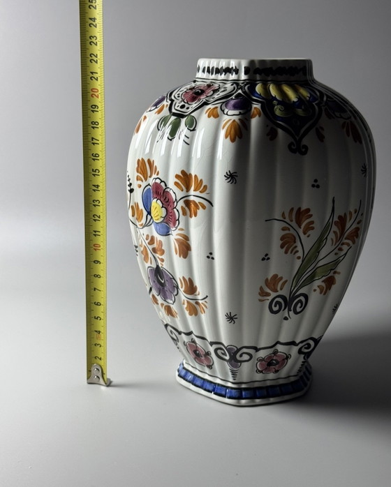 Image 1 of Hand-Painted Polychrome Delft Faience Vase Plateelbakkerij RAM, Arnhem, Netherlands