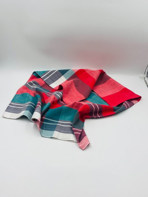 Tovaglia rossa vintage