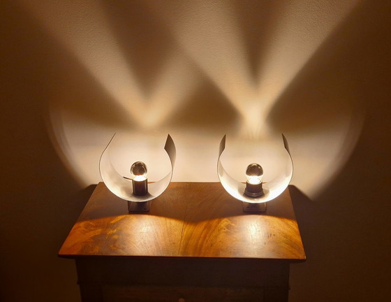 Image 1 of Paar vintage gebogen metalen lampen uit de jaren 70 – Franse modernistische verlichting, stijl van Philippe Rogier
