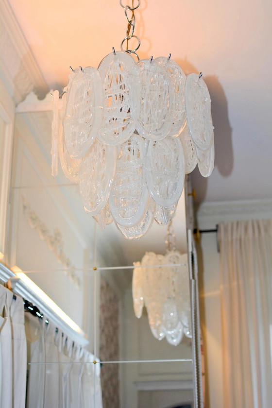 Vintage Kroonluchter van helder Murano glas met bladeren, chromen Italiaanse hanglamp, jaren 70 (photo 5 of 10)
