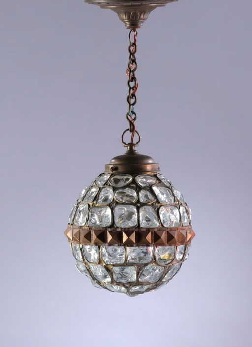 Glass pendant 