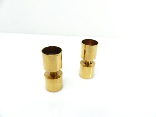 Een paar Zoégas Kaffe kandelaars van massief messing, Zweden 1976.