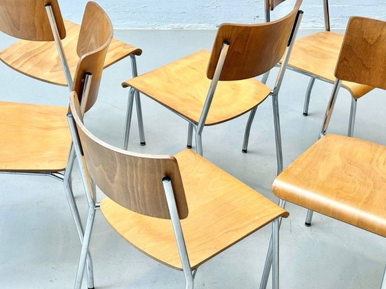 Image 1 of Set of 8 Forum II stacking chairs by Horgen Glarus