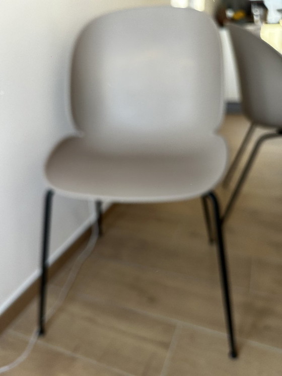 Image 1 of Set di sedie da pranzo di design Gubi (2x Scarabeo, 2x Pipistrello)