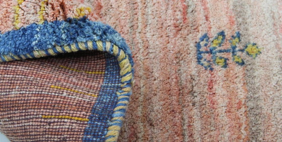 Image 1 of Tapis Gabbeh persan moderne original en laine, 153 x 119 cm, excellent état.