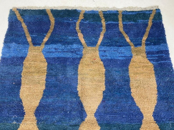 Image 1 of Handmade Moroccan rug, decorated, 200cm x 300cm