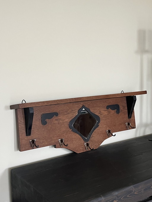 Porte-manteau en bois avec miroir