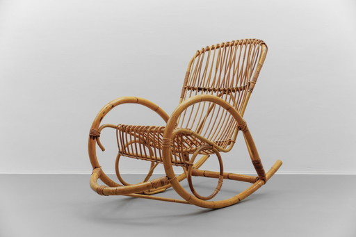Sedia a dondolo in rattan e bambù, stile Mid-Century Modern, anni '60