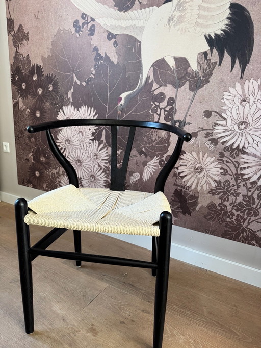 Nachbildung von Wishbone-Stühlen