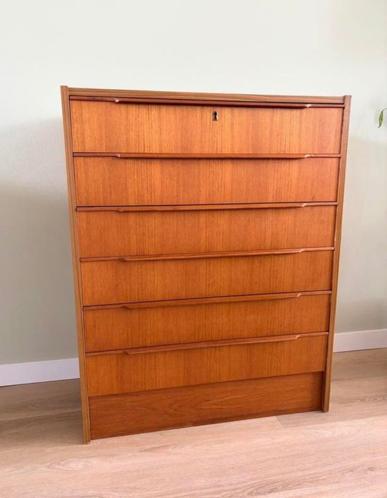 Image 1 of Deense ladekast, teakfineer kastje, Steens furniture