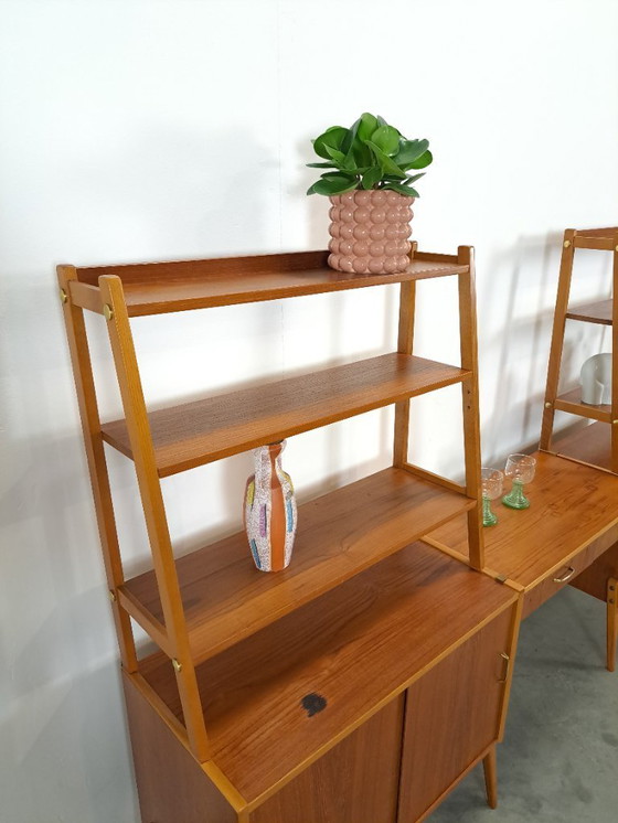 Image 1 of Armario doble de chapa de teca con escritorio de Suecia