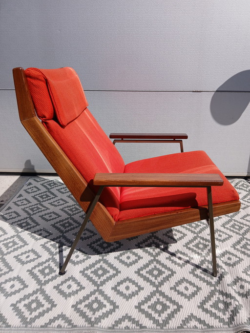 1 Rob Parry Armchair
