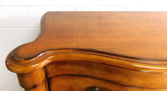 Image 1 of Traditionele dressoir/ladekast met 8 laden van fruithout van Century Furniture