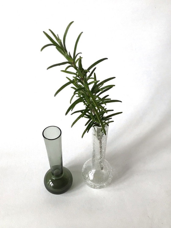 Image 1 of Paire de petits vases en verre vintage et charmants