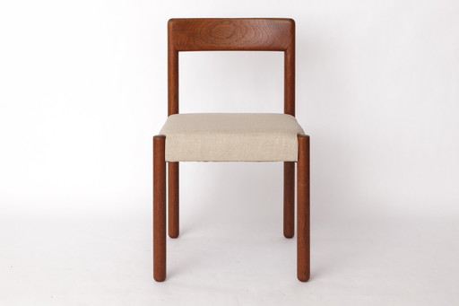  1 of 4 Mid-Century Oak Dining Chair – 1960s Vintage, Light Grey Upholstery