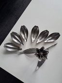 Vintage metalen bloemenasbak