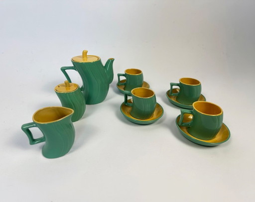 Memphis koffieservies uit de jaren 80 van Massimo Iosa Ghini voor Naj Oleari