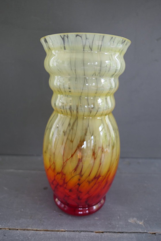 Image 1 of Art Deco Vaas Glas Met Kleurverloop