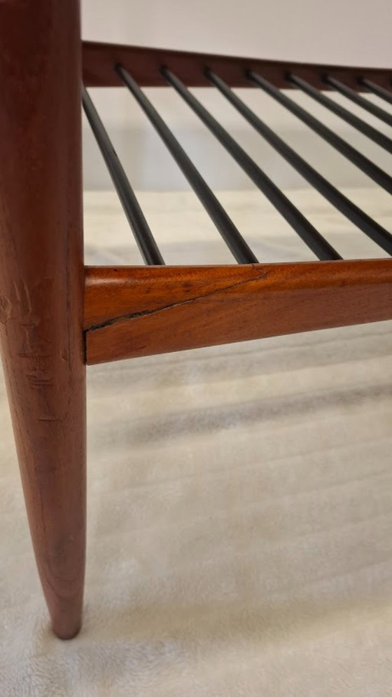 Image 1 of Table basse en teck design danois