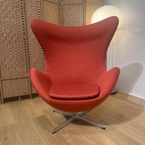 SHOW MODEL Fritz Hansen Egg Armchair