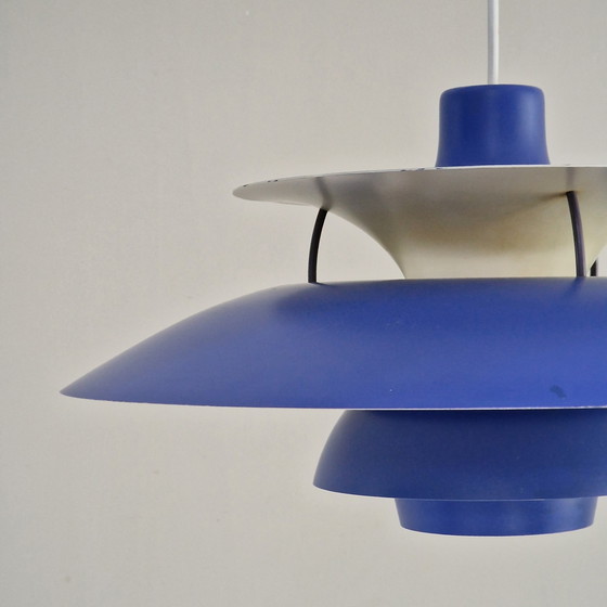 Image 1 of Vintage Louis Poulsen PH5 Pendant Lamp - Blue/White - Ø 50 cm - Design Poul Henningsen - Denmark