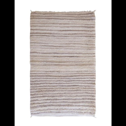 Alfombra marroquí Beni Ouarin de 250 cm x 150 cm.