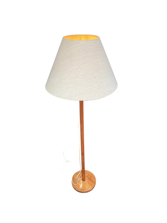Image 1 of Vurenhouten vloerlamp jaren 70, Lys Denemarken 