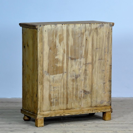 Armario de pino, circa 1900 – Iron, Wood (photo 14 of 14)
