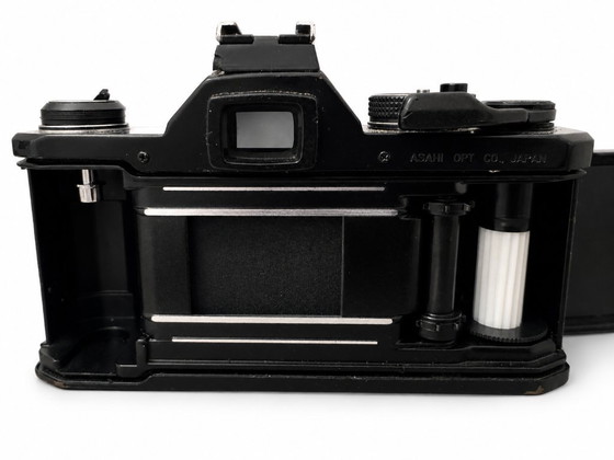 Image 1 of Zwarte Pentax MX-camera