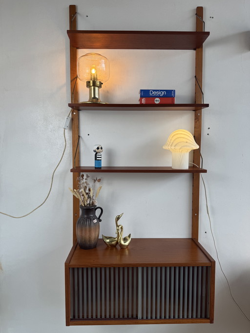 Meuble mural modulaire vintage - Design danois en teck avec détails en laiton