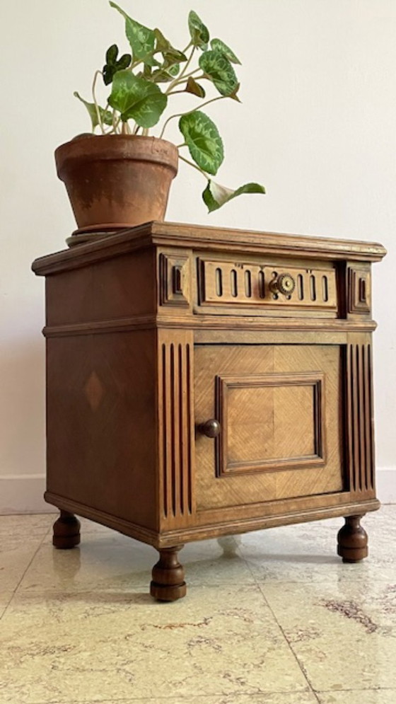 Image 1 of TABLE de Chevet Ancienne Bois et MARBRE